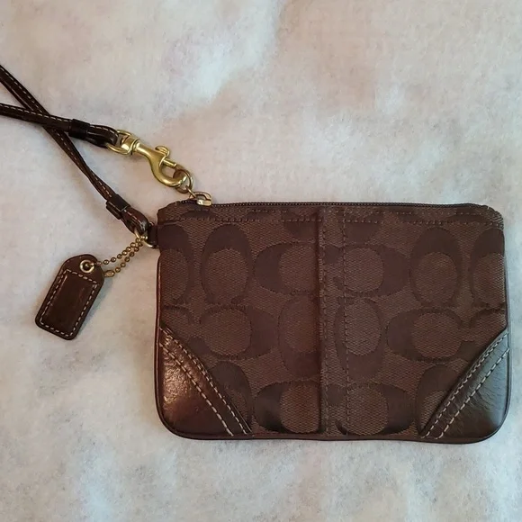 Coach Brown Classic C Print Zip Wristlet - Picture 2 of 5